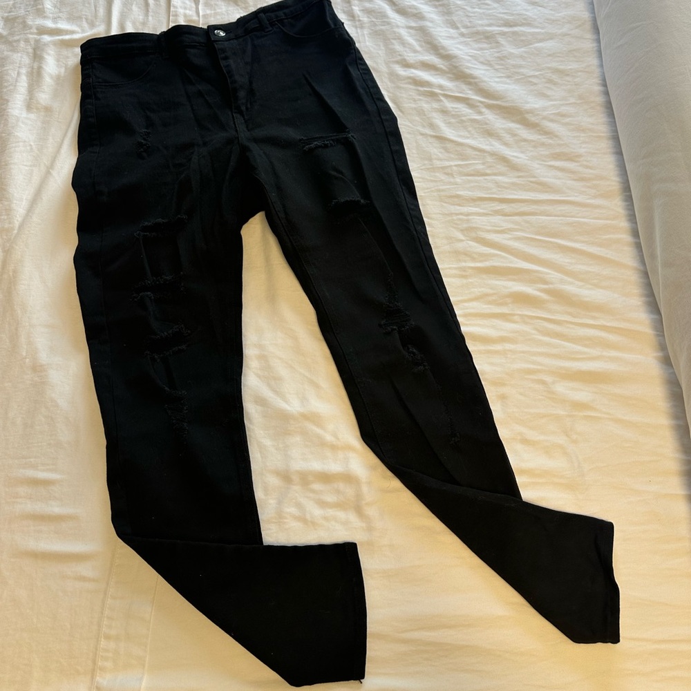 H&M Black Distressed Skinny Jeans – Size 12
